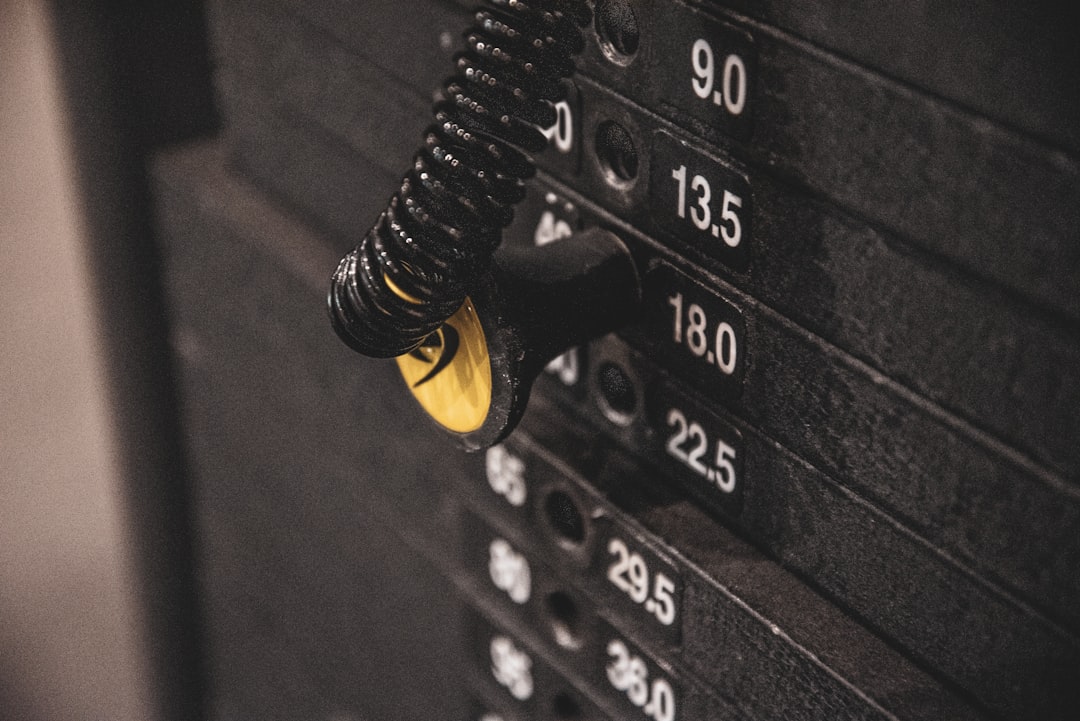 Read more about the article From Couch to Crunch: Decoding the Real Secrets of At-Home Workout Programs